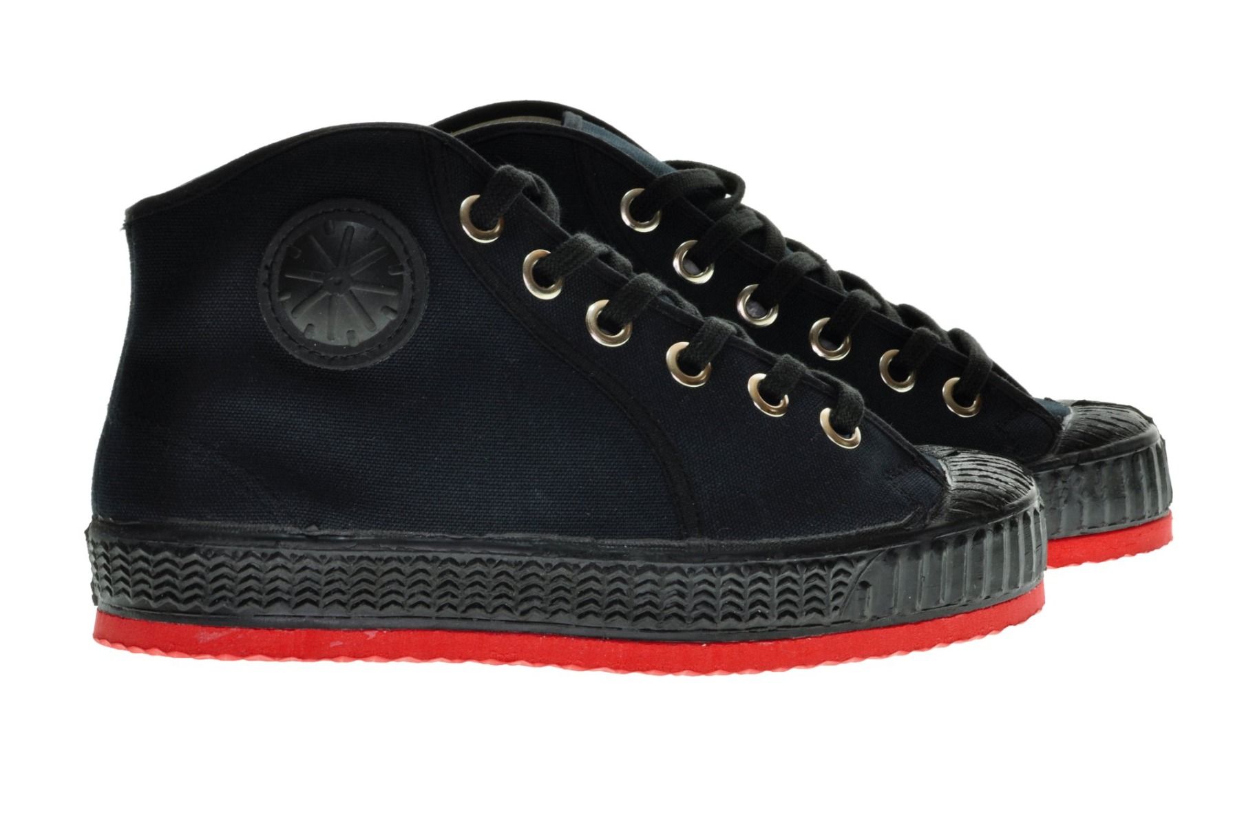 Cebo Black Sneakers - Red Outsole